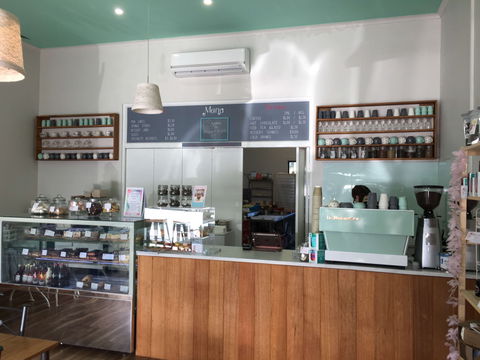 Regnier Cakes - Hotel Accommodation 0