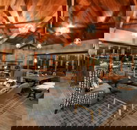 Peaks Restaurant  Bar - Hotel Accommodation