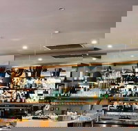 River Deck Cafe - Hotel Accommodation