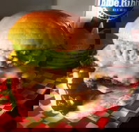 Easy Street Diner - Hotel Accommodation