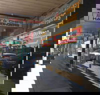 George's Fish Bar - Hotel Accommodation