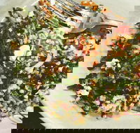 Two Birds Cafe - Hotel Accommodation