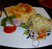 Littleton Cafe - Hotel Accommodation