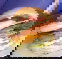 Chick'n Shack Cafe - Hotel Accommodation