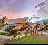 The Cellar by Gilbert - Hotel Accommodation