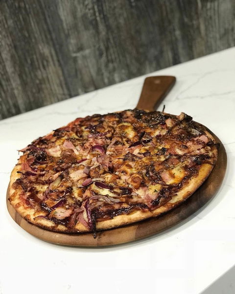 EJZ Pizza - Hotel Accommodation 0