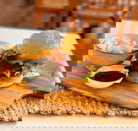 Green Ivy Cafe - Hotel Accommodation