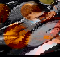 Oye Bombay Indian Restaurant - Hotel Accommodation