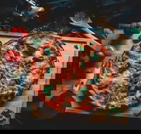 Tandoori Hut - Hotel Accommodation