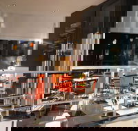 York Street Cafe - Hotel Accommodation