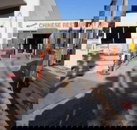 Eddy and Wills Cafe - Hotel Accommodation