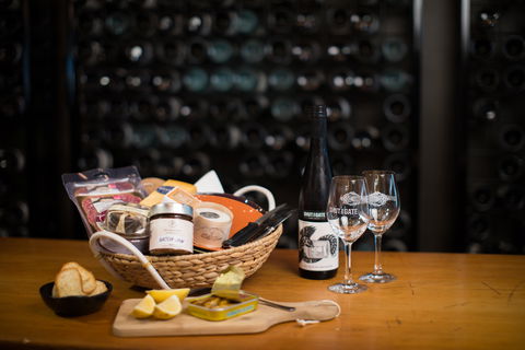 Shut The Gate Wines - Hotel Accommodation 0