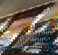 Fleur Tearoom Cafe - Hotel Accommodation