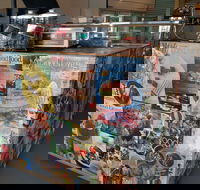 Jetty Food Store - Hotel Accommodation