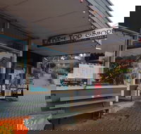 The Top Shoppe Cafe - Hotel Accommodation