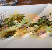 Amanda's on the Edge Restaurant - Hotel Accommodation