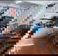 Cliffe's Cafe  Pizza - Hotel Accommodation