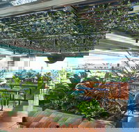 Hurricane's Grill  Bar Surfers Paradise - Hotel Accommodation