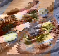 The Long Yard Larder - Hotel Accommodation