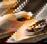 The Coffee Club - Bribie Island - Hotel Accommodation