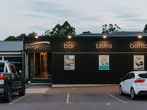 The George Tavern Greenhills - Hotel Accommodation 0