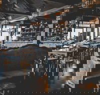 Boatshed Restaurant - Lake Wendouree - Hotel Accommodation