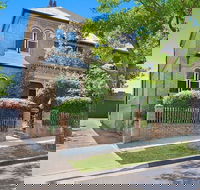 Brookfield House - Hotel Accommodation