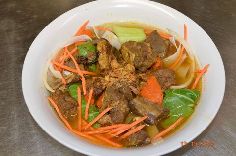 10 Yards - Hotel Accommodation 0