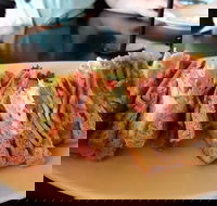 Flame Lounge  Dining - Hotel Accommodation