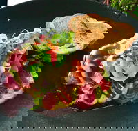 Flourish Avalon - Hotel Accommodation