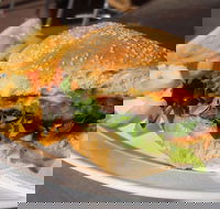 The Commercial Hotel - Hotel Accommodation