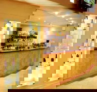 Finz Restaurant and Bar - Hotel Accommodation