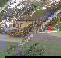 Overland Corner Hotel - Hotel Accommodation