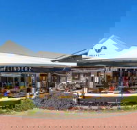 Sweet Brew  Co- Dining Room - Hotel Accommodation