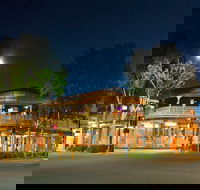 Union Club Hotel Bistro and Steakhouse - Hotel Accommodation