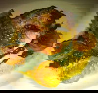 Yum Yum Eatery - Hotel Accommodation