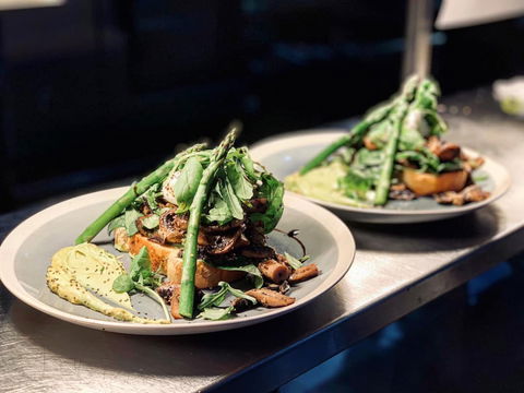 Fresh Point Co. Cafe - Hotel Accommodation 0