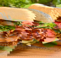 Subway - Burleigh Heads - Hotel Accommodation