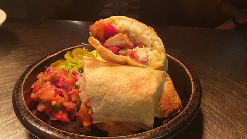 The Coughing Gherkin - Hotel Accommodation 1