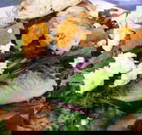 The Reef Bar and Grill - Hotel Accommodation