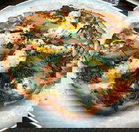 Sticky Fingers Pizzeria - Hotel Accommodation