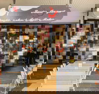 Brontes Gourmet - Hotel Accommodation