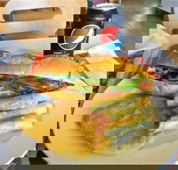 VN Wrap 'n' Roll - Sunshine North - Hotel Accommodation