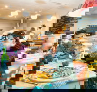 Earth Oven Wood Fired Pizza - Hotel Accommodation