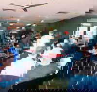 Evolution Cafe - Hotel Accommodation