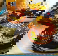 JD's Burgers - Hotel Accommodation