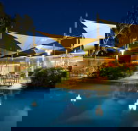 Pira Pool Bar - Hotel Accommodation