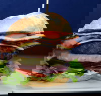 The Burger Bar - Hotel Accommodation