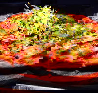 Downtown Pizzeria - Hotel Accommodation