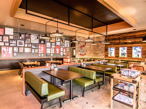 Grill'd Healthy Burgers - Woden - Hotel Accommodation 0